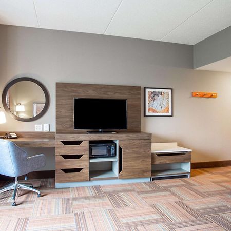 Hampton Inn Watertown Extérieur photo