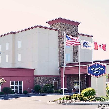 Hampton Inn Watertown Extérieur photo