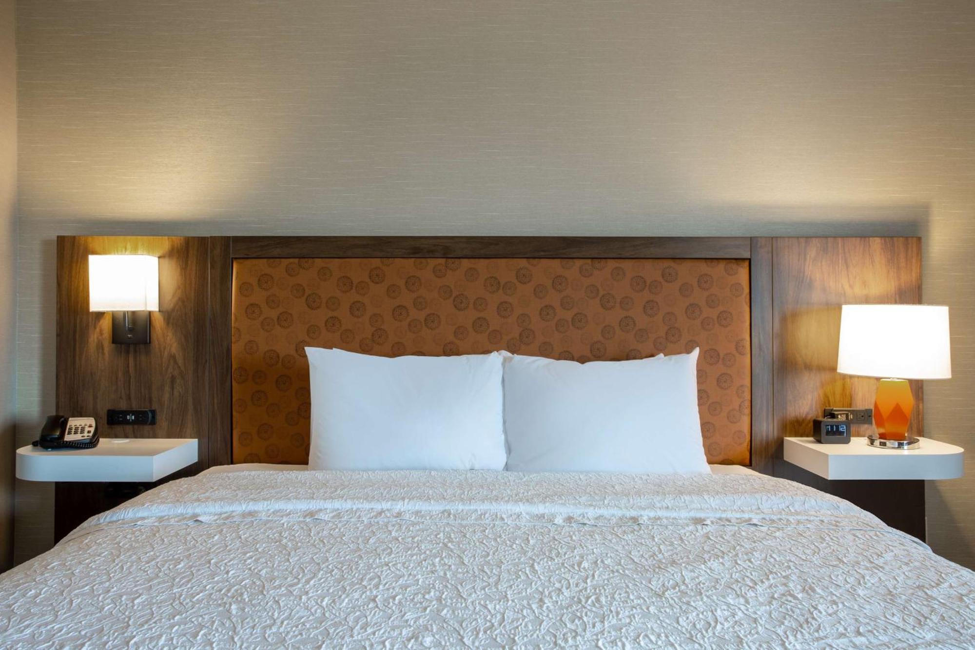 Hampton Inn Watertown Extérieur photo